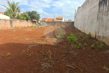 Terreno à venda em Vila Carolina, Itapetininga, SP
