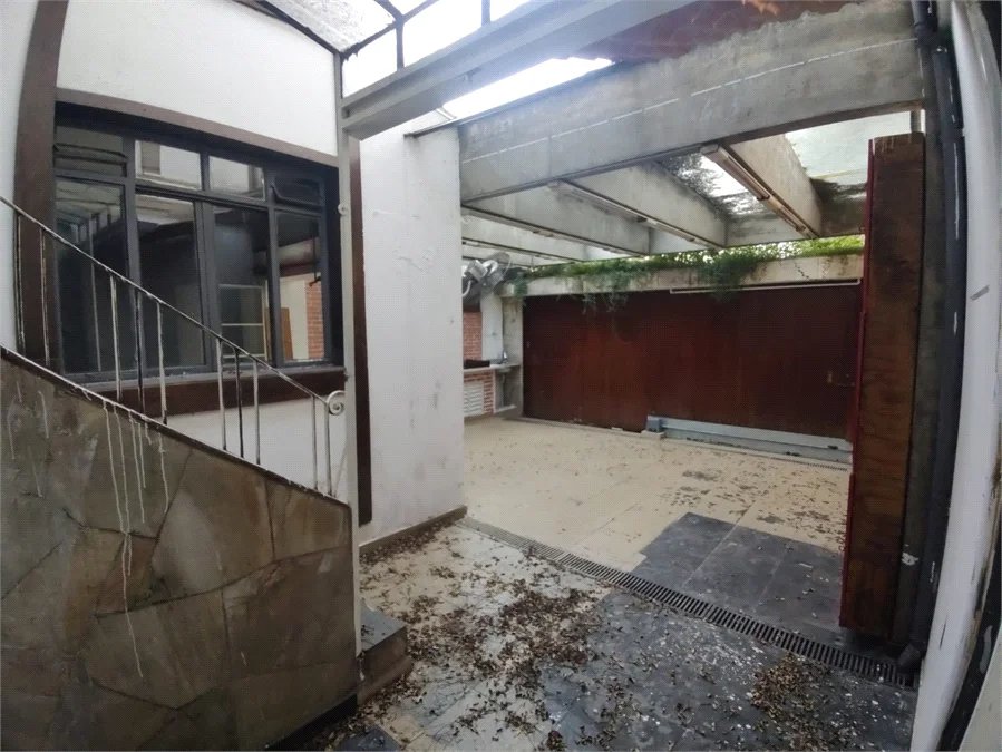 Sobrado à venda com 5 quartos, sendo 3 suítes, em Cidade Monções, São Paulo, SP