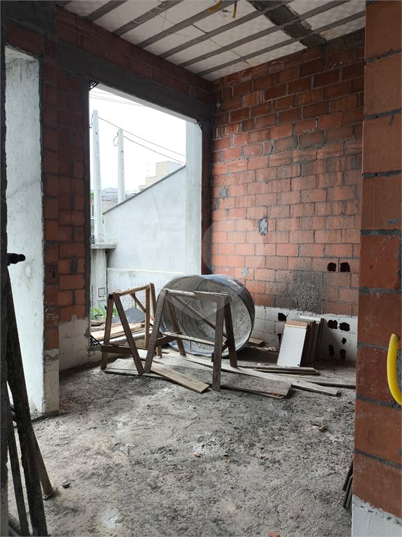 Casa à venda com 3 quartos, sendo 1 suíte, no condomínio Loteamento Parque Residencial Serras de Atibaia Ii, Atibaia - SP