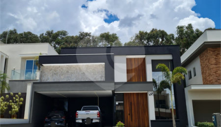 Casa à venda com 3 suítes no condomínio Residencial Duas Marias, Indaiatuba - SP