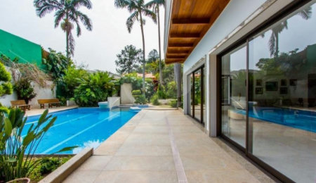Casa Térrea à venda com 5 suítes em Jardim Marajoara, São Paulo, SP