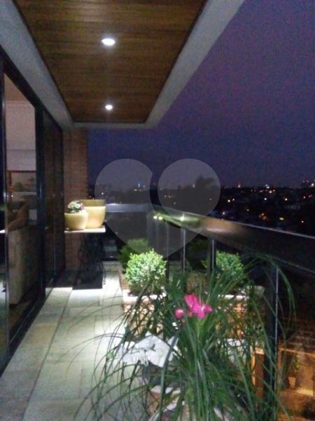 Apartamento à venda com 4 suítes em Jardim Leonor, São Paulo, SP
