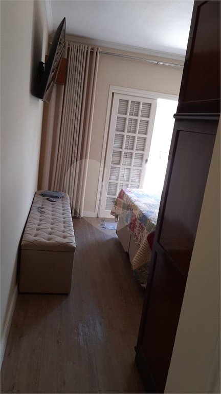 Sobrado à venda com 3 quartos, sendo 1 suíte,  em Vila Suissa, Mogi das Cruzes, SP