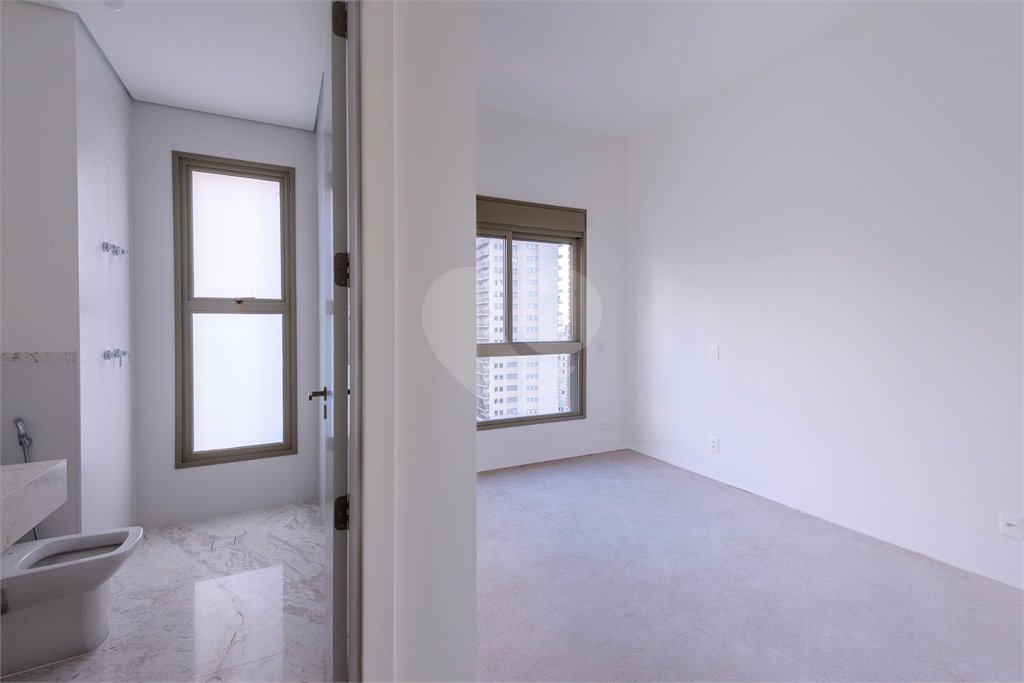 Apartamento à venda com 4 suítes em Vila Mariana, São Paulo, SP