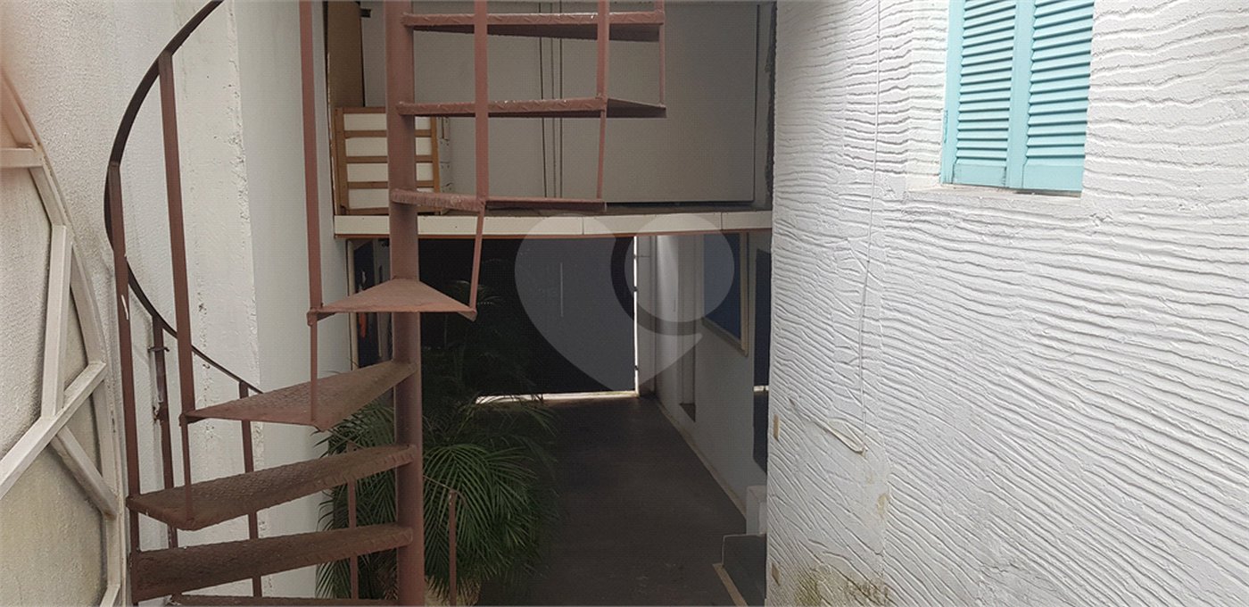 Sobrado à venda com 18 suítes em Saúde, São Paulo, SP