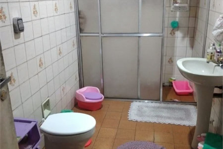 Casa à venda com 4 quartos, sendo 1 suíte, em Jardim das Palmas, São Paulo, SP