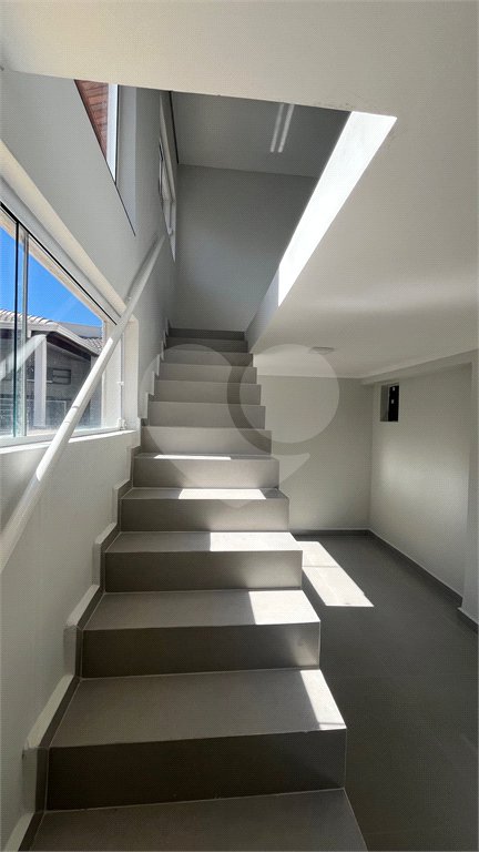 Sobrado à venda com 4 quartos, sendo 3 suítes, em Jardim Paulista, Atibaia, SP