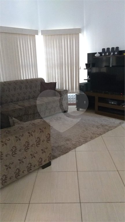 Casa à venda com 2 suítes no Centro, Águas de Lindóia, SP