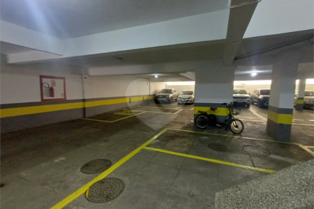 Apartamento à venda com 3 quartos, sendo 1 suíte,  em Lagoa, Rio de Janeiro, RJ