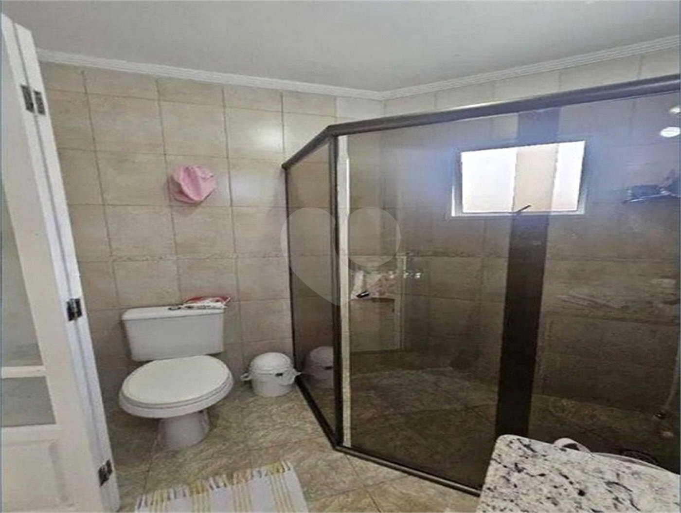 Casa à venda com 3 quartos, sendo 1 suíte,  no condomínio Residencial Villagio Vitória, Guarulhos - SP