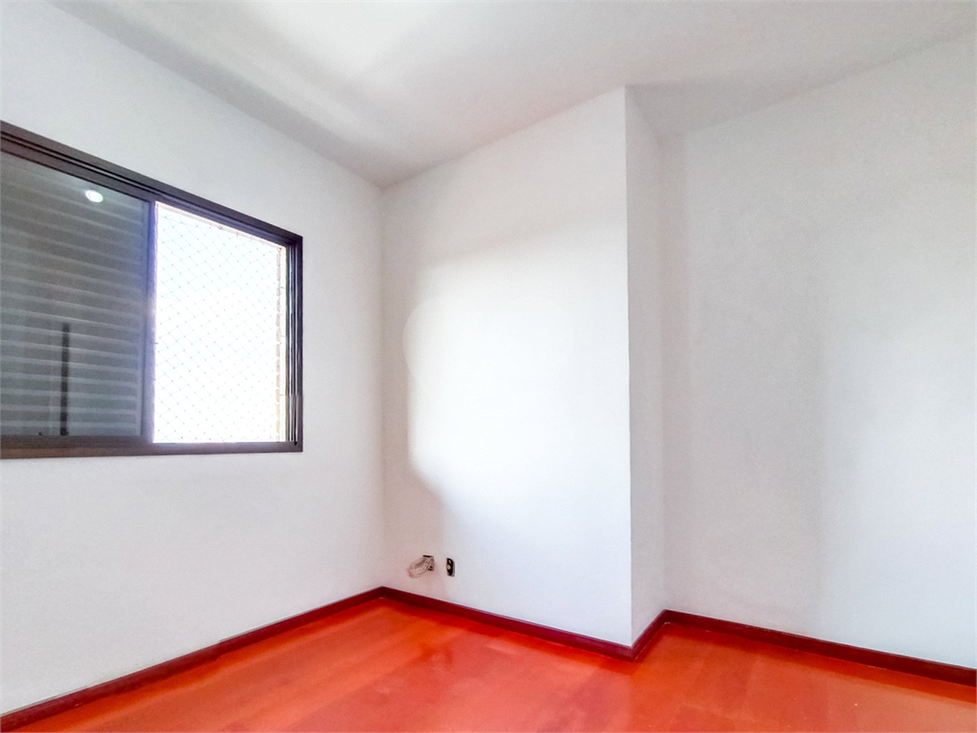Apartamento à venda com 4 quartos, sendo 3 suítes, no Centro, Sorocaba, SP