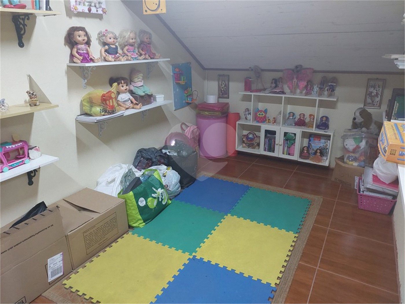 Casa à venda com 4 quartos, sendo 1 suíte, em Lavapés, Mairiporã, SP