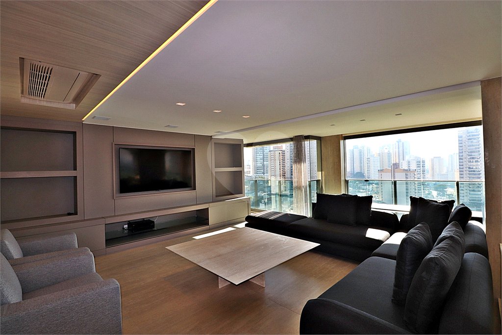 Apartamento à venda com 4 suítes em Santana, São Paulo, SP
