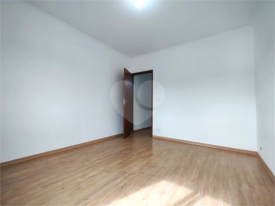 Sobrado à venda com 3 quartos, sendo 1 suíte, em Vila Pedra Branca, São Paulo, SP