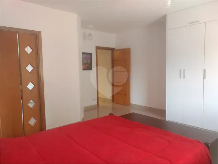 Sobrado à venda com 4 quartos, sendo 1 suíte,  em Vila Guilherme, São Paulo, SP