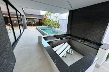 Casa à venda com 3 suítes no condomínio Residencial Florais Itália, Cuiabá - MT