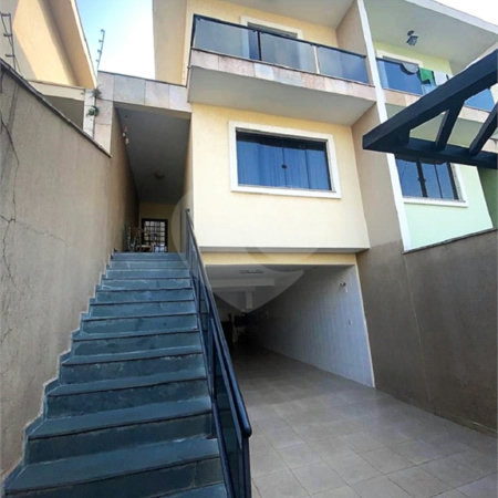 Sobrado à venda com 3 quartos, sendo 1 suíte, em Vila Nivi, São Paulo, SP