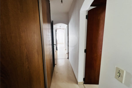 Apartamento à venda com 3 quartos, sendo 1 suíte, em Santa Cecília, São Paulo, SP