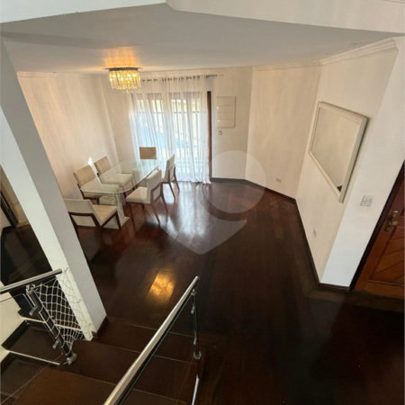 Casa à venda com 4 quartos, sendo 2 suítes,  no condomínio Arujá 5, Arujá - SP