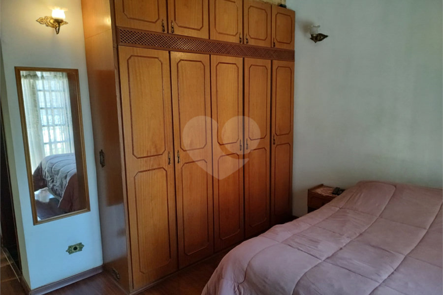 Sobrado à venda com 3 quartos, sendo 1 suíte, em Horto, São Paulo, SP