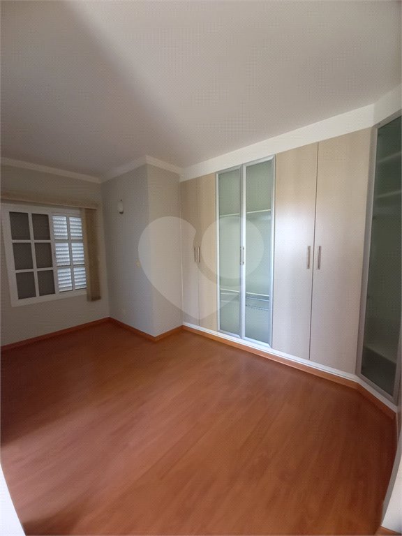 Casa à venda com 5 quartos, sendo 3 suítes, no condomínio Vinhas da Vista Alegre - Lado Sede, Vinhedo - SP