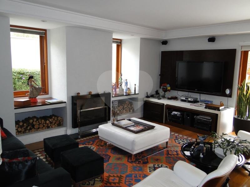Casa à venda ou para alugar com 4 suítes em Morumbi, São Paulo, SP