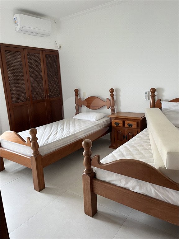 Apartamento à venda ou para alugar com 3 quartos, sendo 1 suíte, em Enseada, Guarujá, SP