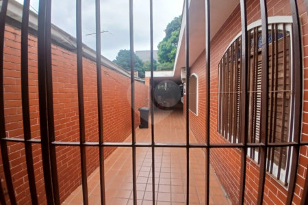 Casa Térrea à venda com 4 quartos, sendo 1 suíte,  em Vila Nova Mazzei, São Paulo, SP