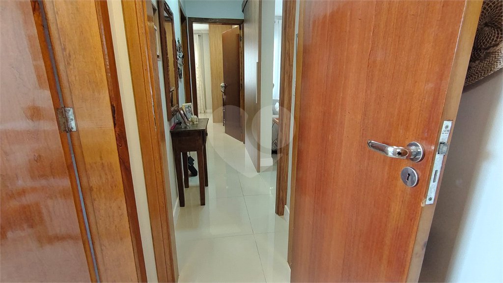 Apartamento à venda com 3 quartos, sendo 2 suítes, no Centro, Peruíbe, SP