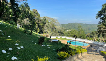 Casa à venda com 4 quartos no condomínio Jardim São Gonçalo, Mairiporã - SP