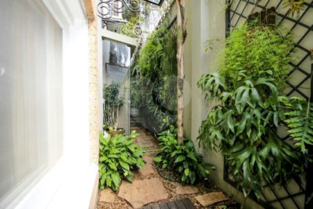 Casa à venda com 3 quartos, sendo 2 suítes,  em Vila Tramontano, São Paulo, SP