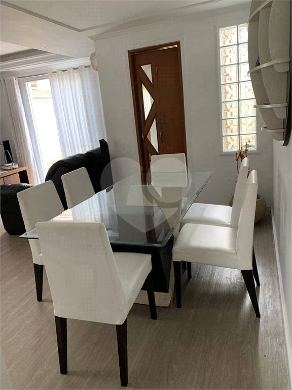 Casa à venda com 3 quartos, sendo 2 suítes,  no condomínio Residencial Jardins, São Bernardo do Campo - SP