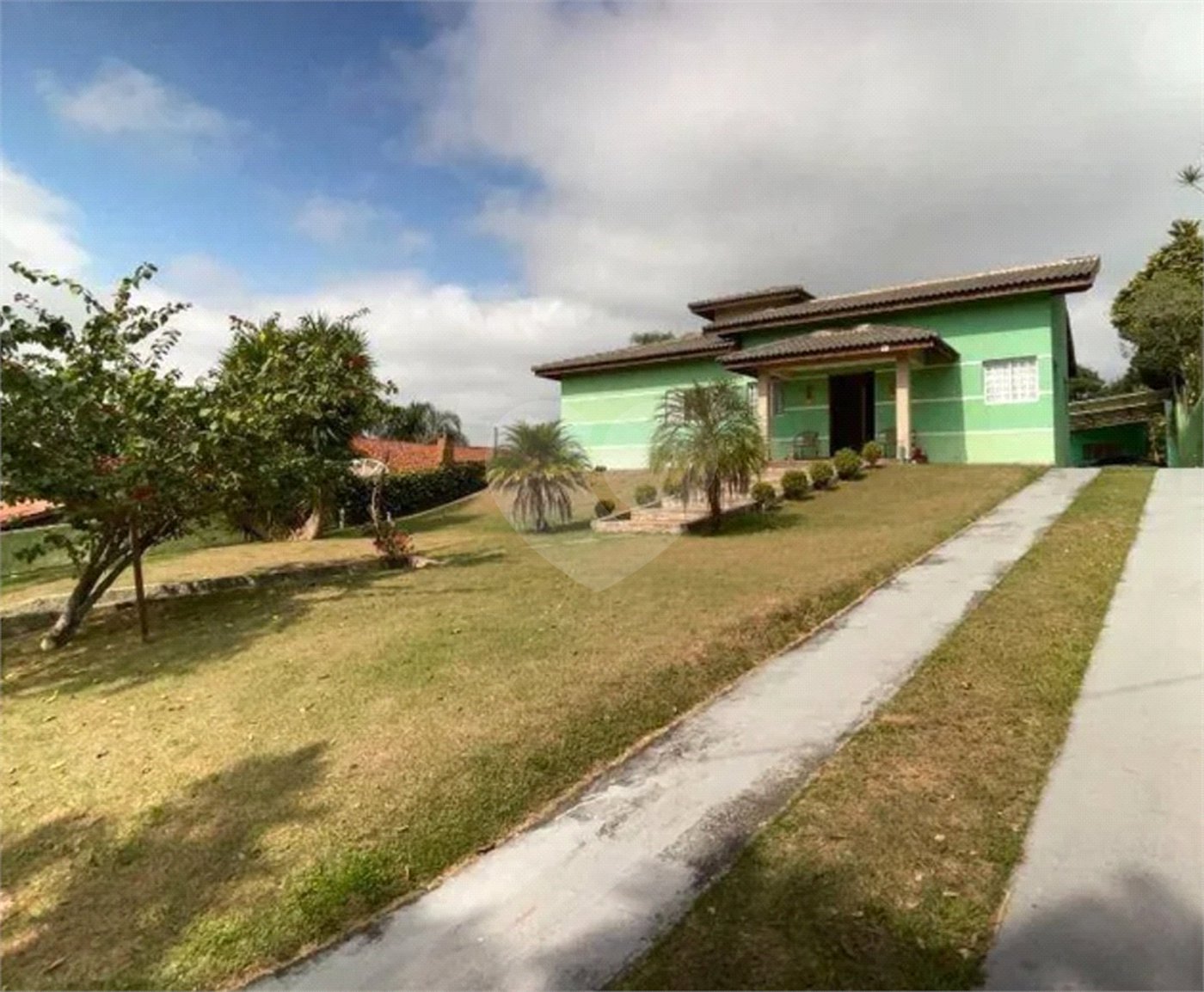 Casa em condomínio à venda com 3 quartos, sendo 2 suítes, no Centro, Bom Jesus dos Perdões, SP