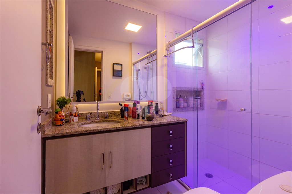 Apartamento à venda com 3 suítes em Parque Reboucas, São Paulo, SP