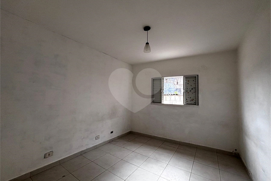 Sobrado à venda com 3 quartos em Vila Dom Pedro Ii, São Paulo, SP