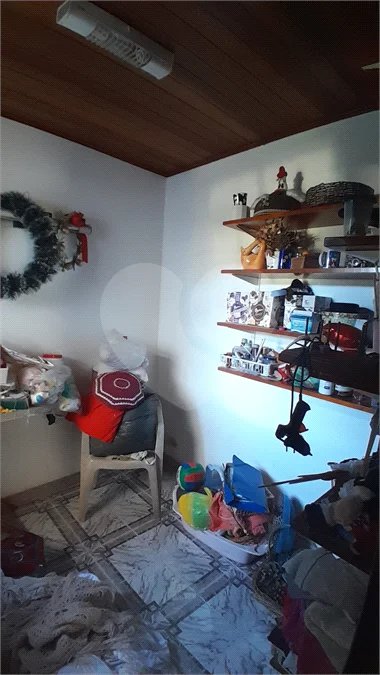 Sobrado à venda com 3 quartos, sendo 1 suíte, em Vila Isabela, Campos do Jordão, SP