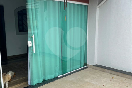 Sobrado à venda com 3 quartos, sendo 1 suíte, em Jardim Fernandes, São Paulo, SP