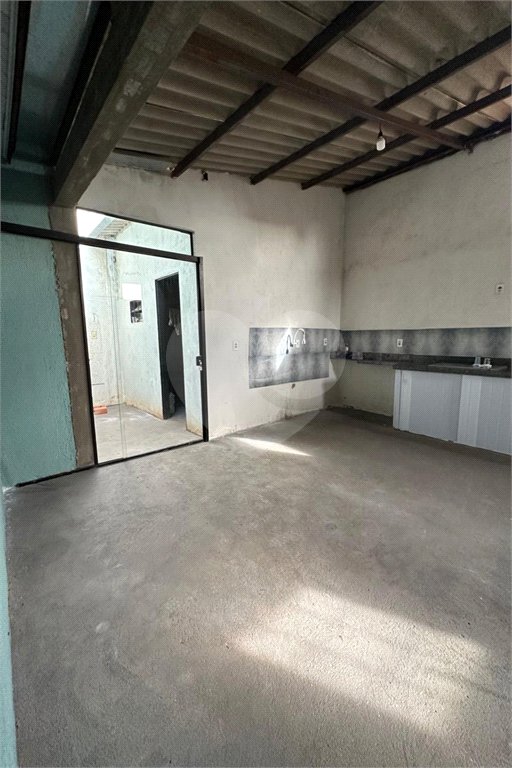 Casa à venda com 4 quartos, sendo 1 suíte, em Residencial Ponta Porã II, Ponta Porã, MS