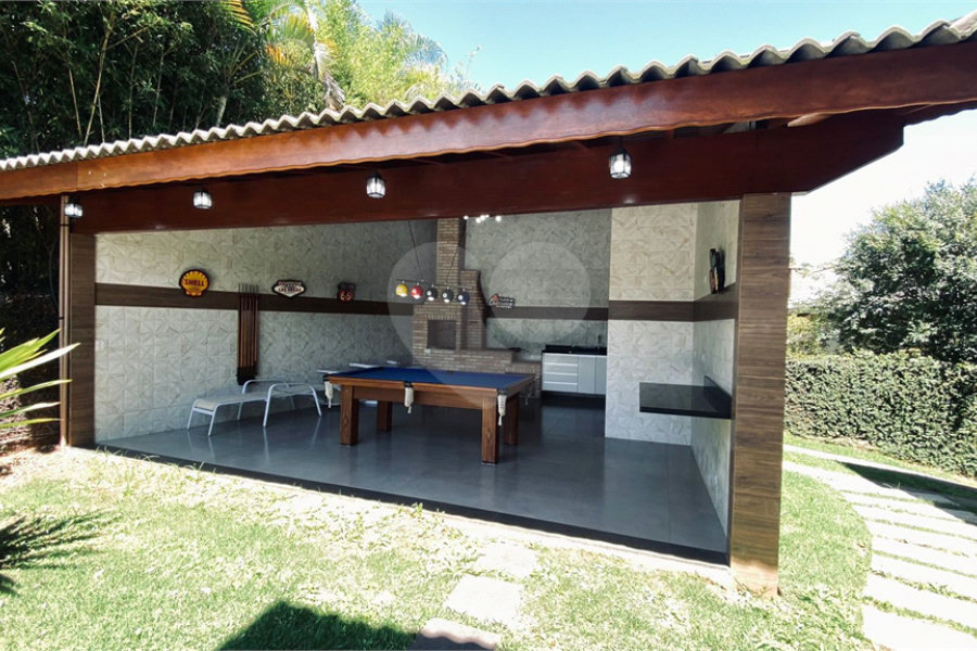 Casa à venda com 5 suítes no condomínio Suíça da Cantareira, Mairiporã - SP