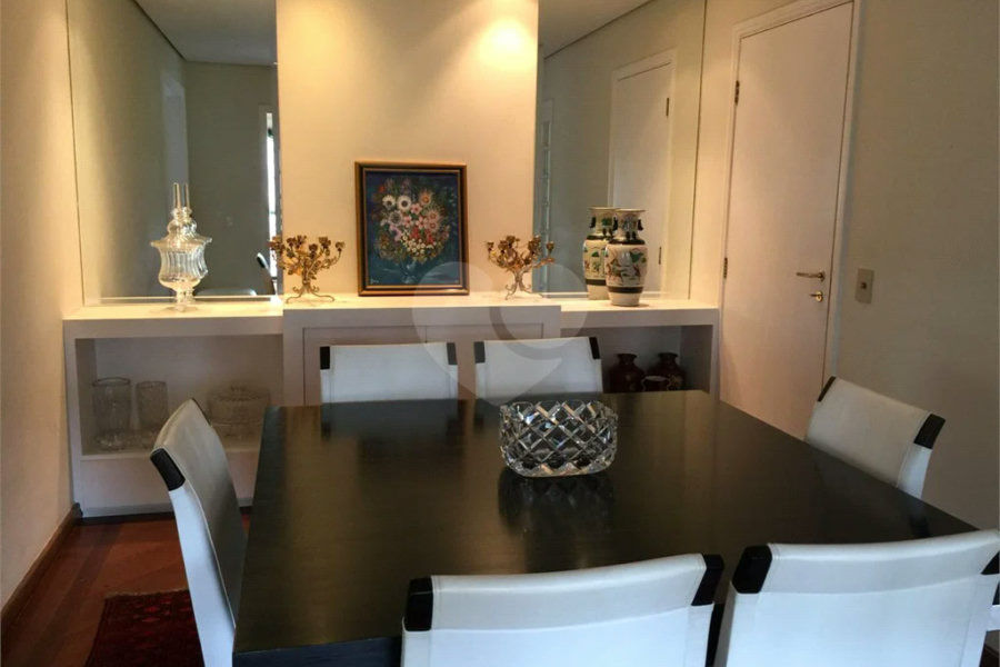 Apartamento à venda com 4 suítes em Morumbi, São Paulo, SP