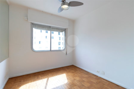 Apartamento à venda com 3 quartos, sendo 1 suíte, em Vila Sofia, São Paulo, SP