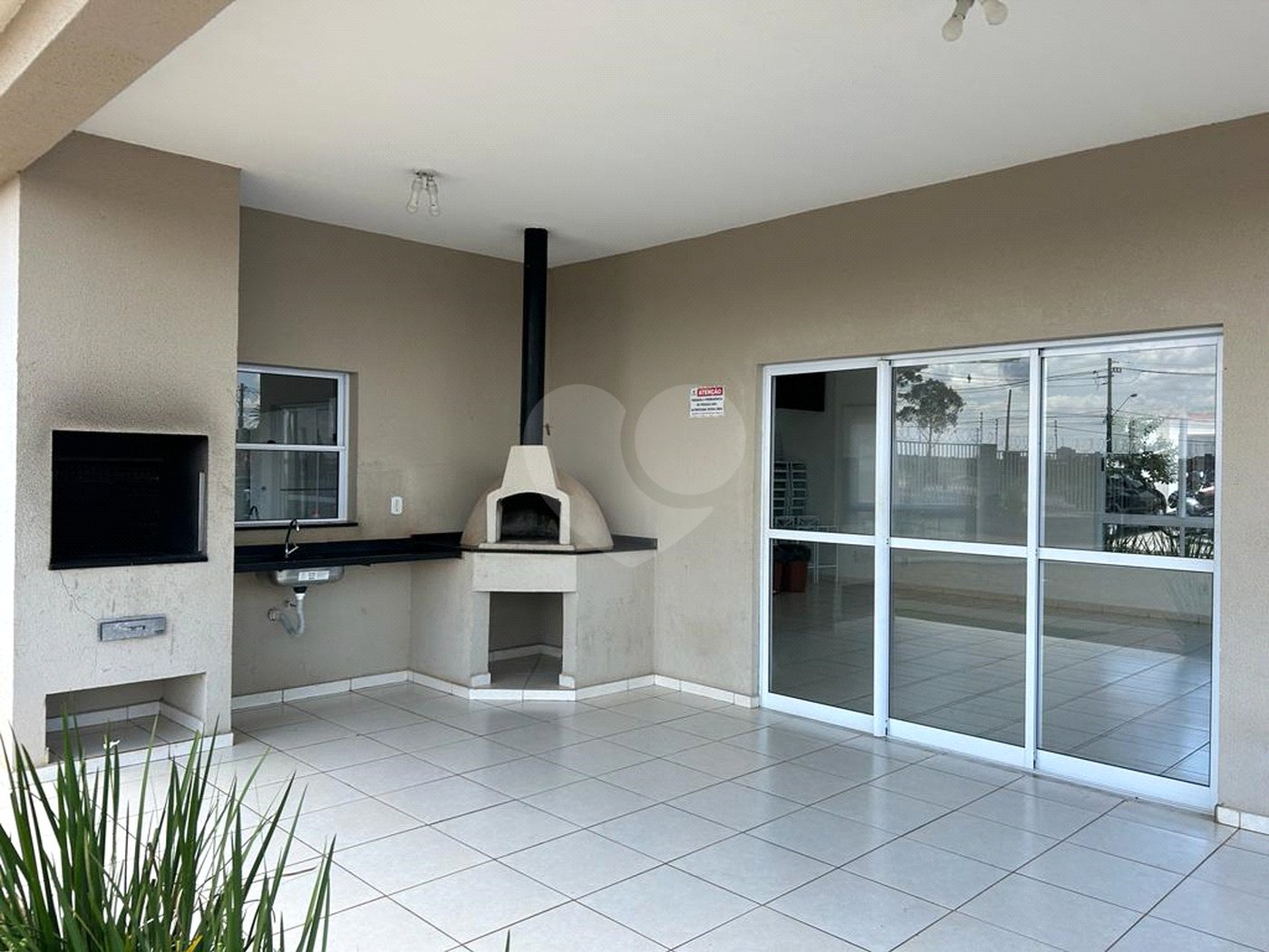 Casa à venda com 2 quartos no condomínio Residencial Estoril, Sorocaba - SP