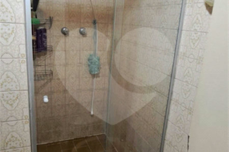 Apartamento à venda com 3 quartos, sendo 1 suíte, em Vila Uberabinha, São Paulo, SP