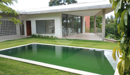 Casa à venda com 4 suítes no condomínio Estância Marambaia, Vinhedo - SP
