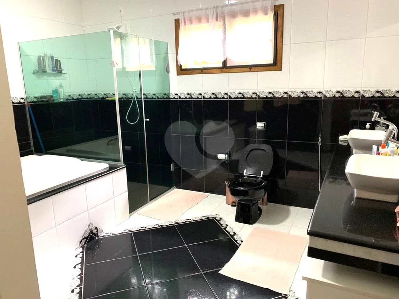Casa à venda com 10 quartos, sendo 3 suítes, no condomínio Chácaras Campo Verde, Campo Limpo Paulista - SP