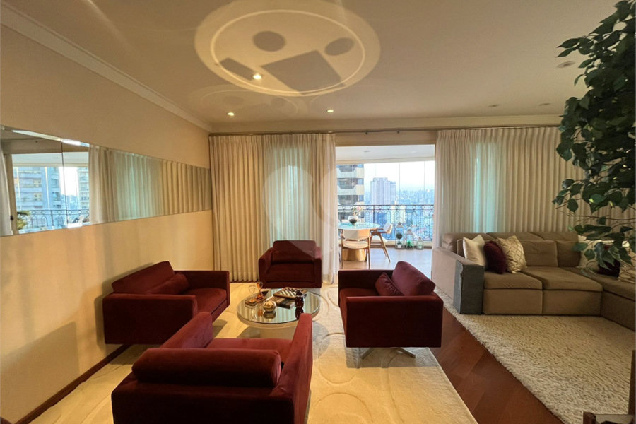 Apartamento à venda com 4 suítes em Santana, São Paulo, SP