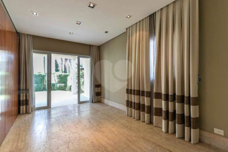 Casa à venda com 4 suítes no condomínio L`exclusive, São Paulo - SP