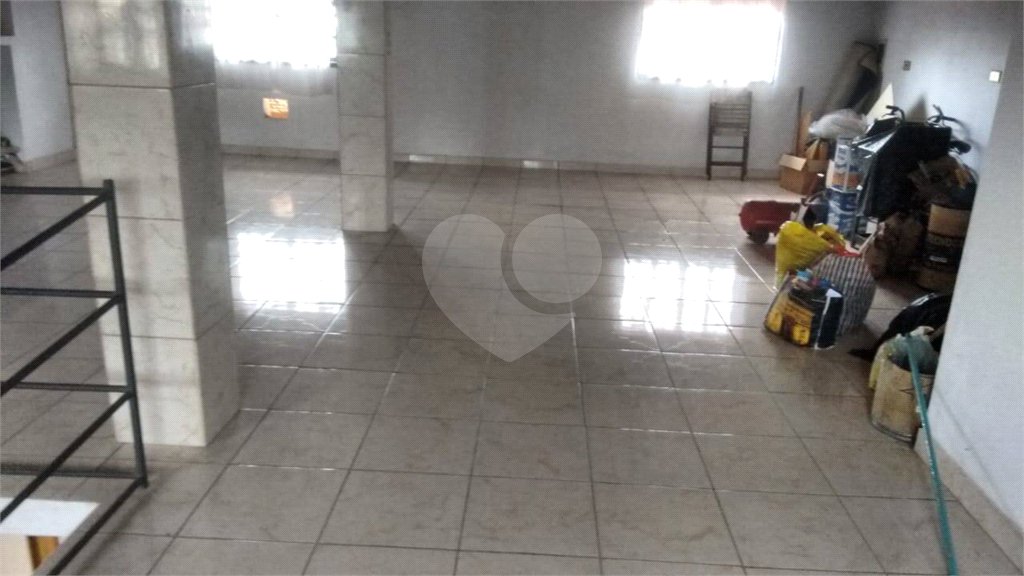 Sobrado à venda com 3 quartos, sendo 1 suíte, em Jardim Suzano, Suzano, SP