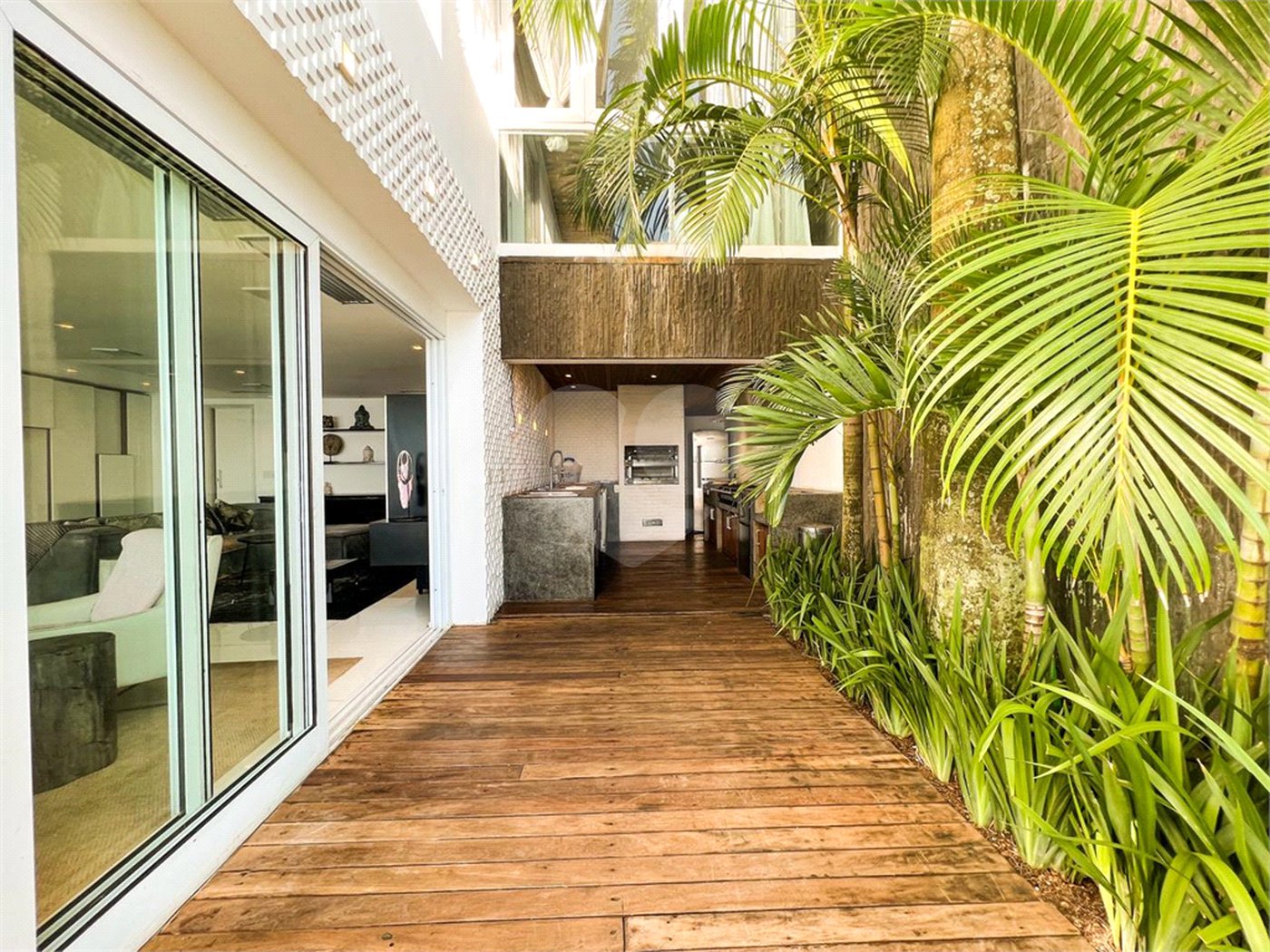 Casa à venda ou para alugar com 5 suítes em Joá, Rio de Janeiro, RJ