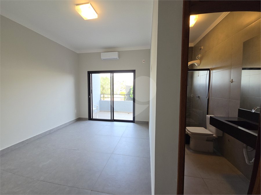 Casa à venda com 3 suítes no condomínio Village Ipanema I, Araçoiaba da Serra - SP